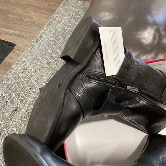 VINCE CAMUTO BOOT | Black | Grain Leather | SZ 12 M - Picture 4 of 9